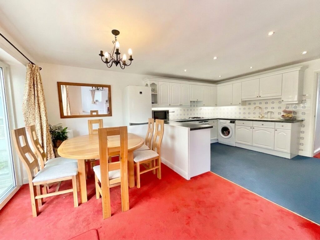 Sandbach Road, Rode Heath, ST7