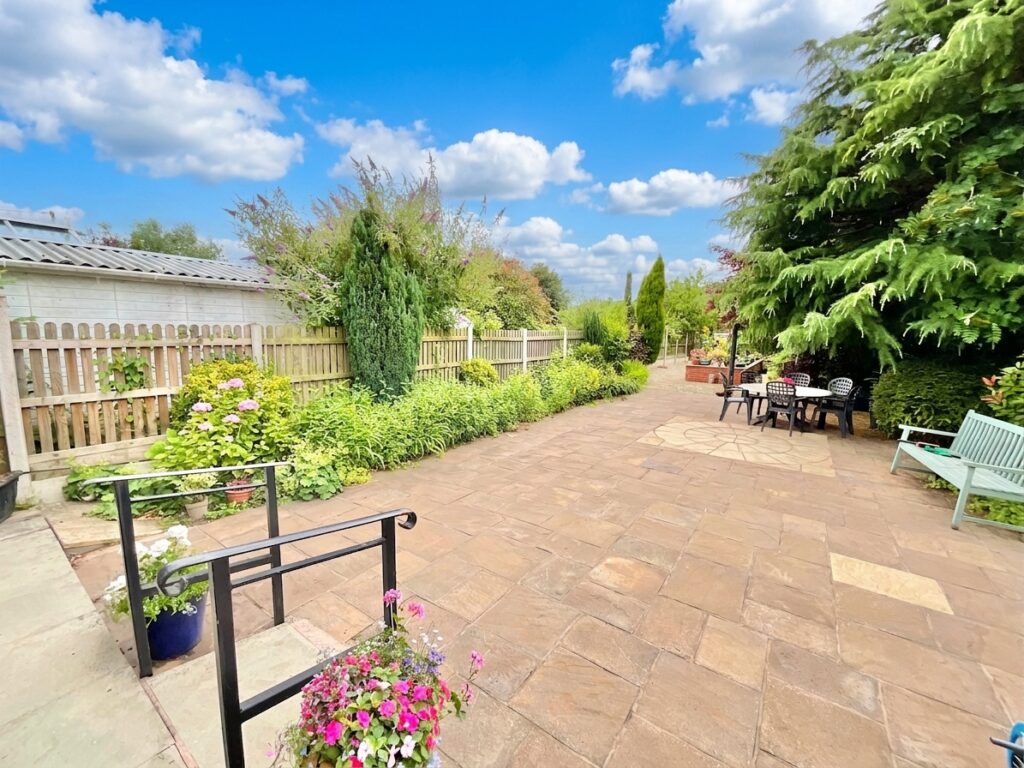 Sandbach Road, Rode Heath, ST7