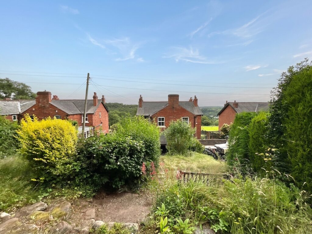 Foxt Road, Foxt, ST10