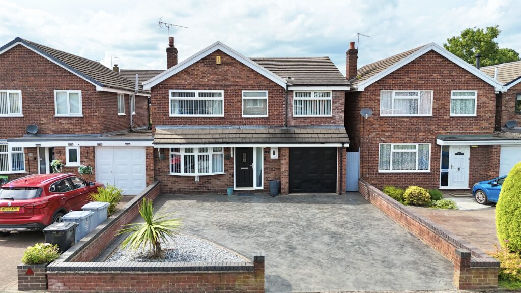 Woolston Drive, Hough, CW2