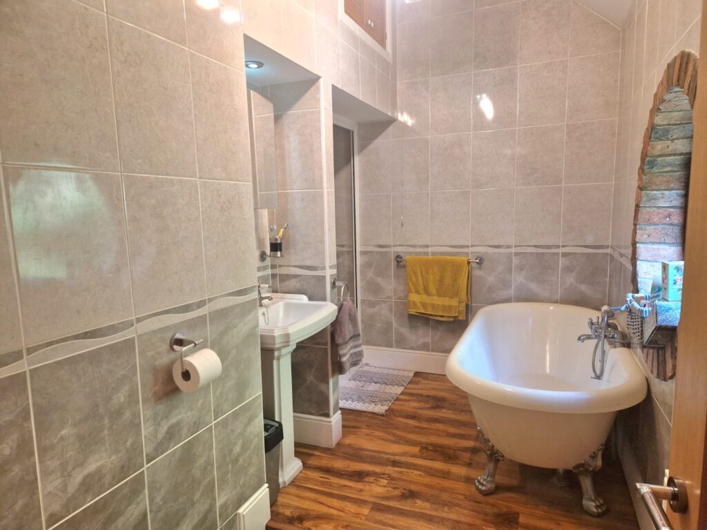 Bridge Street, Wybunbury, CW5