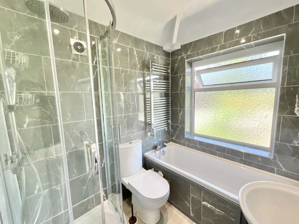 Uttoxeter Road, Draycott, ST11
