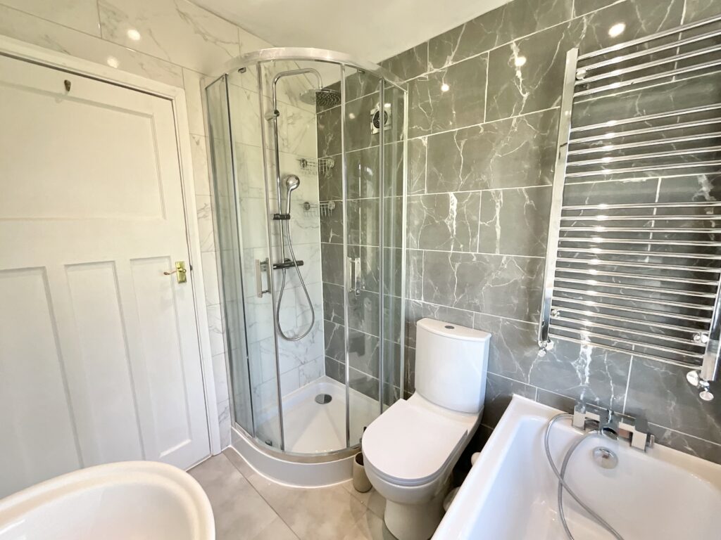 Uttoxeter Road, Draycott, ST11