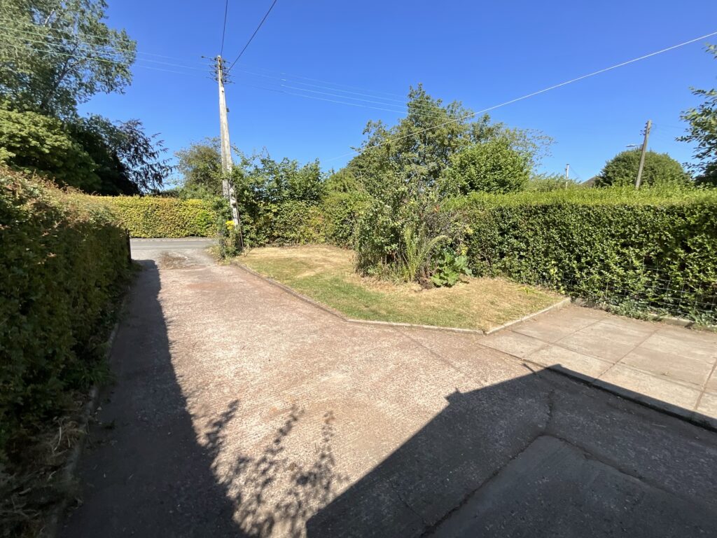 Uttoxeter Road, Draycott, ST11
