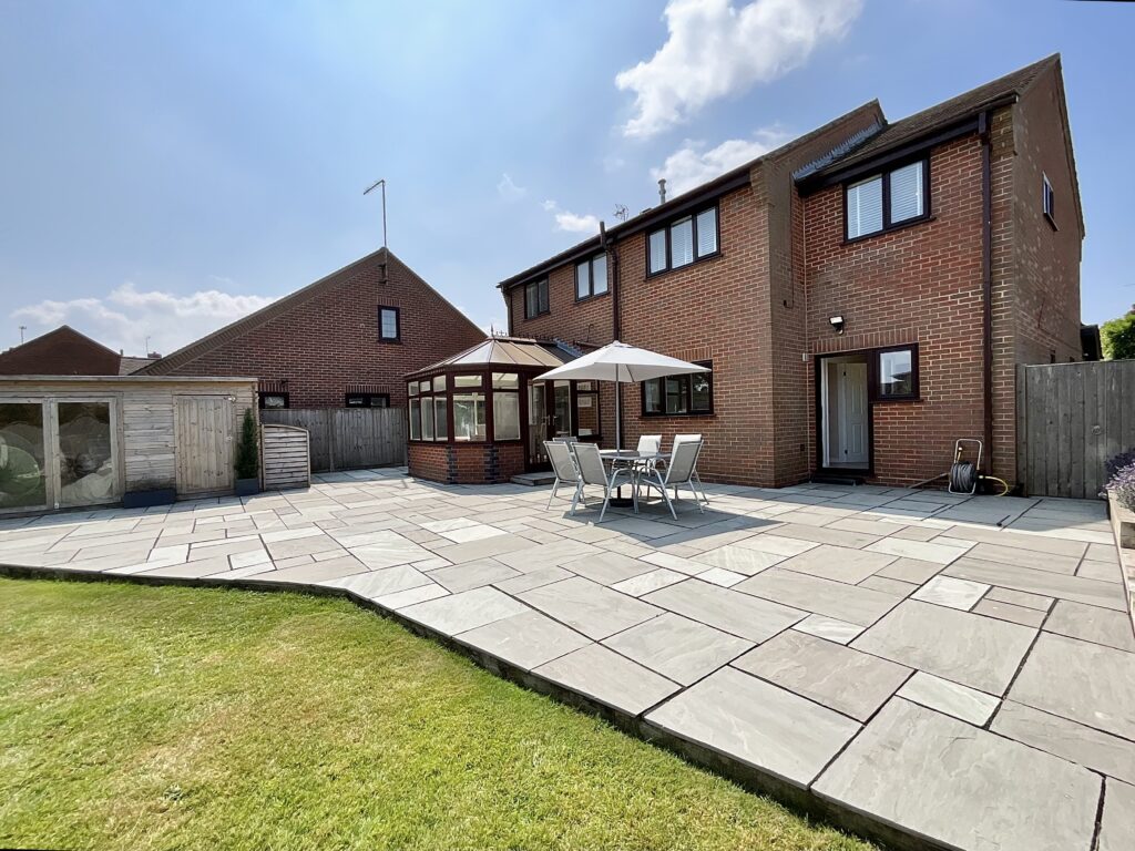 Sandy Hill, Werrington, ST9