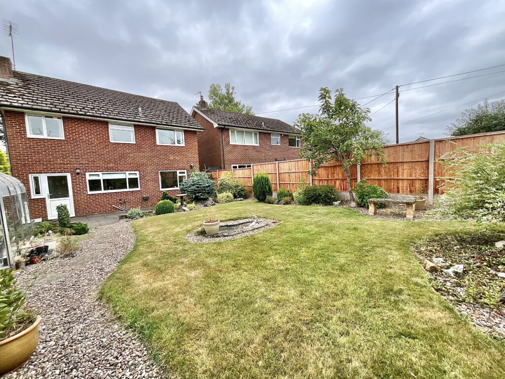 Deadmans Green, Checkley, ST10