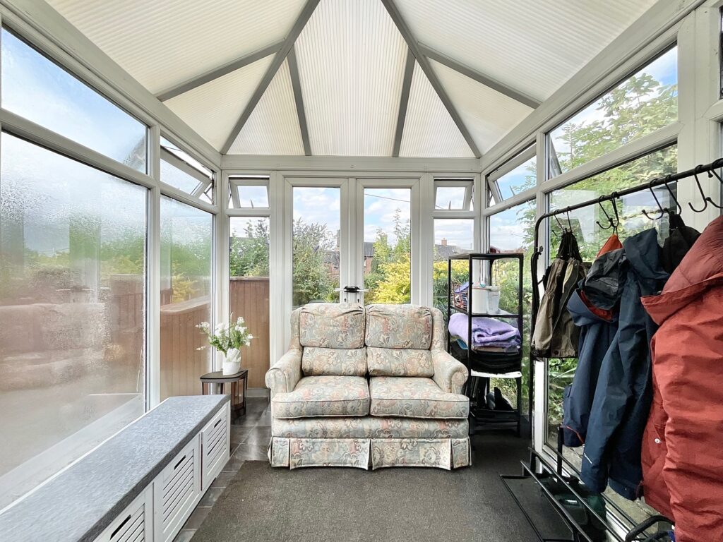 Sarver Lane, Dilhorne, ST10