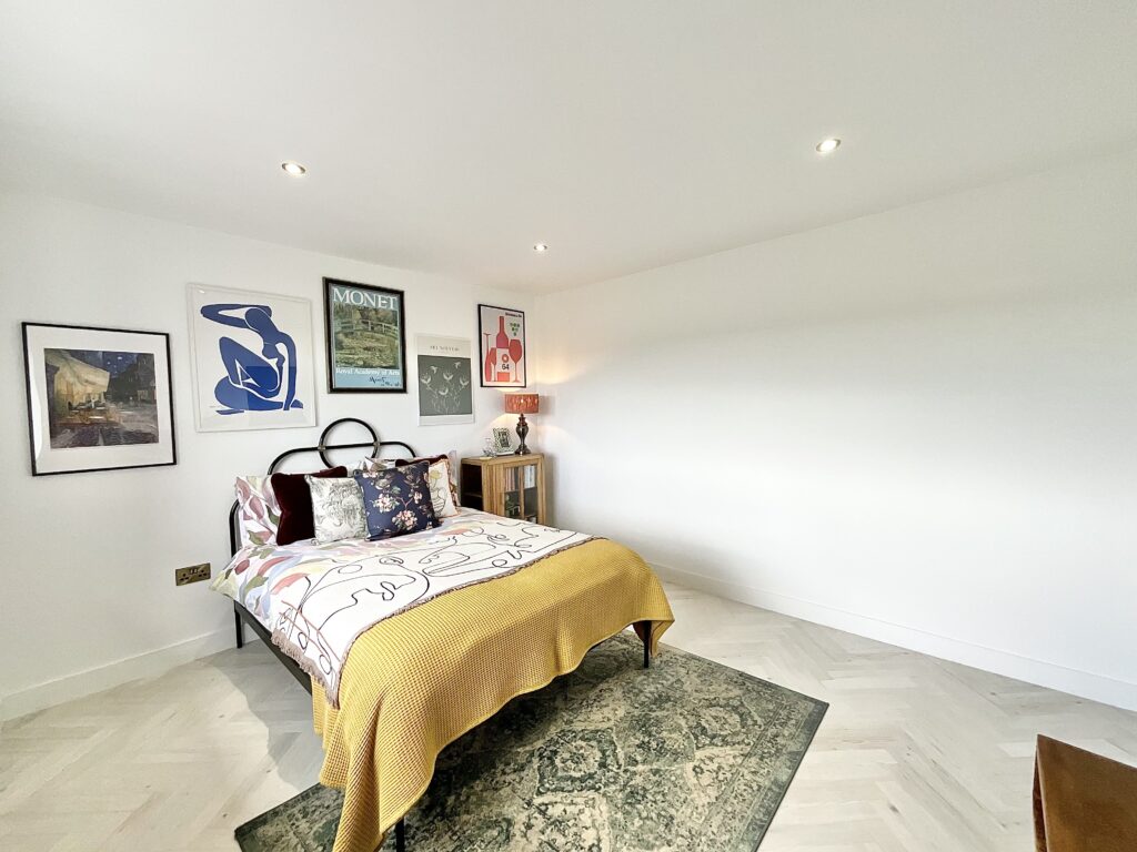 Harewood Close, Cheadle, ST10