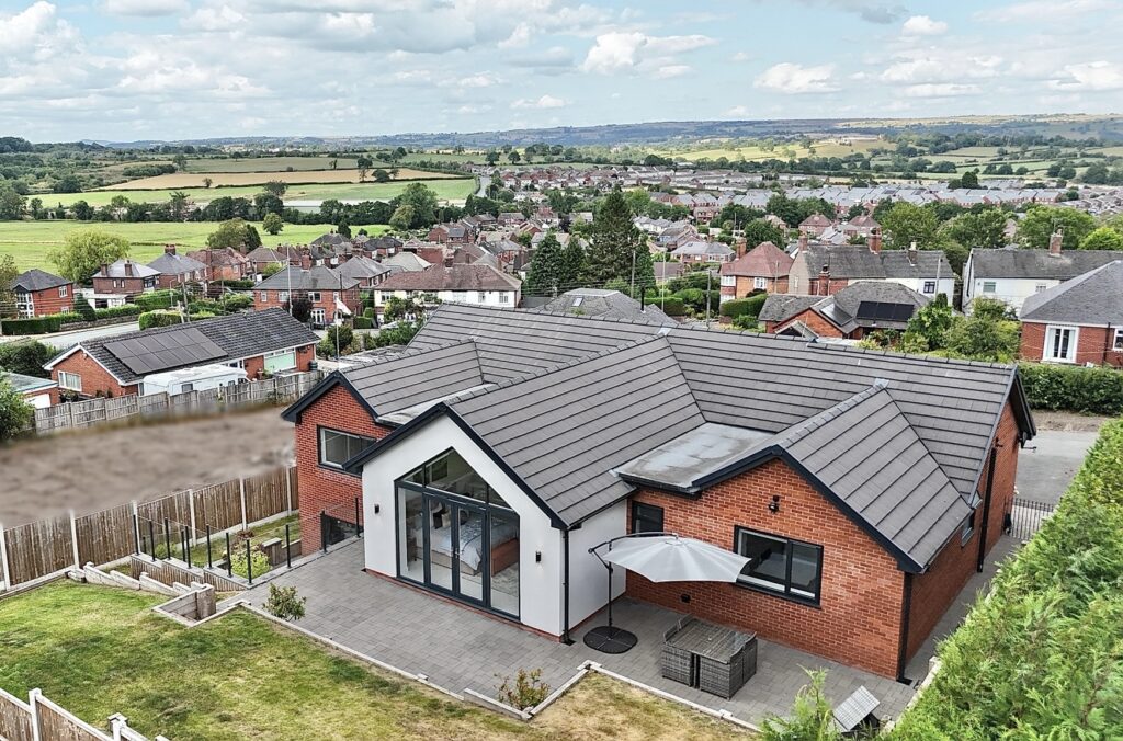 Harewood Close, Cheadle, ST10