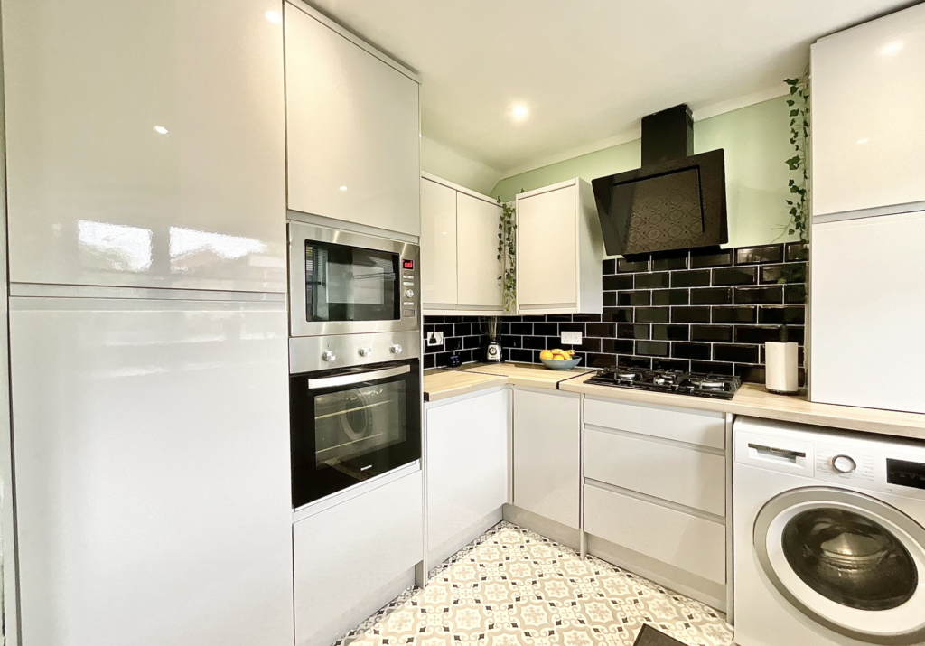 Lavender Avenue, Blythe Bridge, ST11
