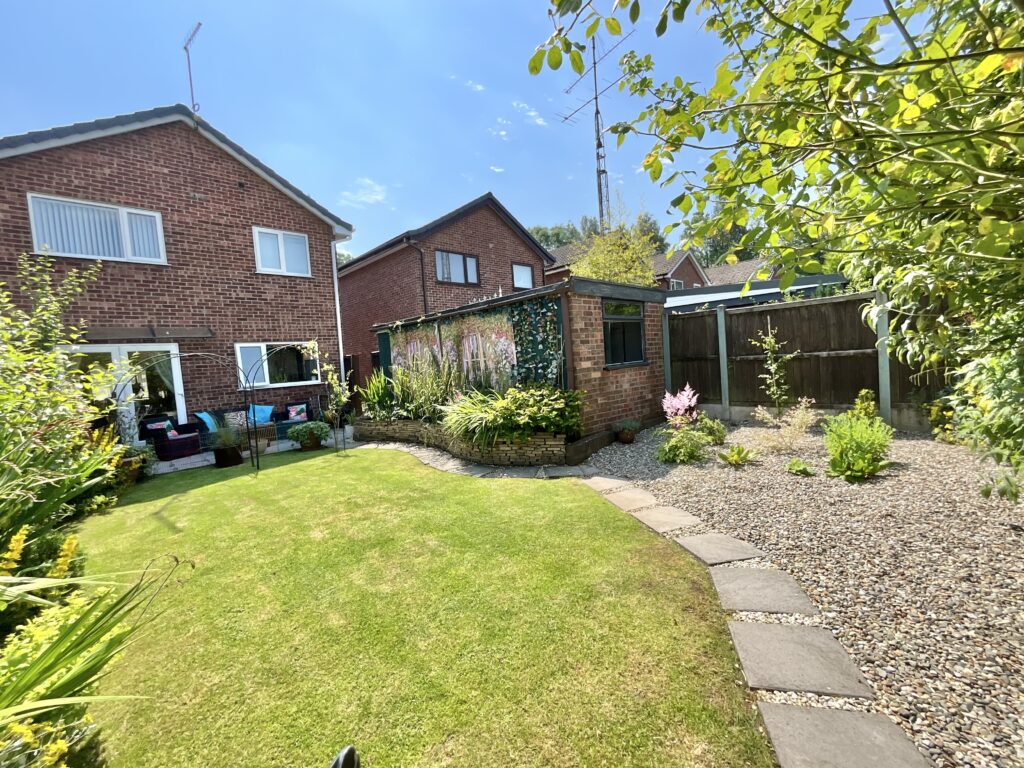 Lavender Avenue, Blythe Bridge, ST11