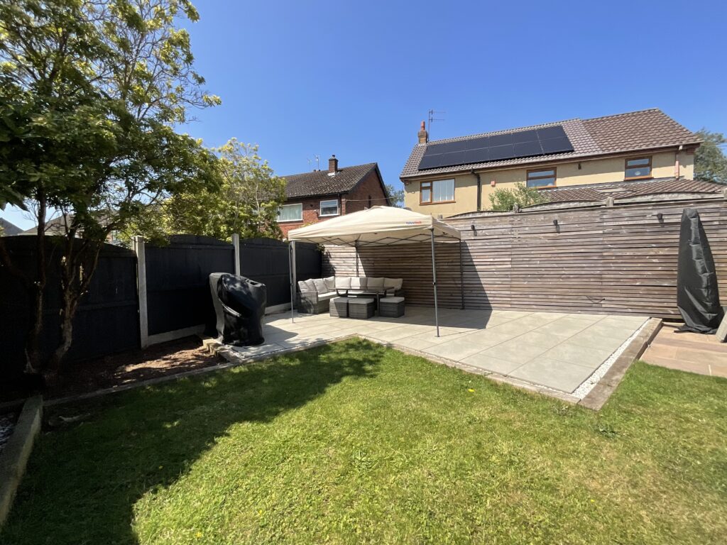 Perthy Grove, Stoke-On-Trent, ST4