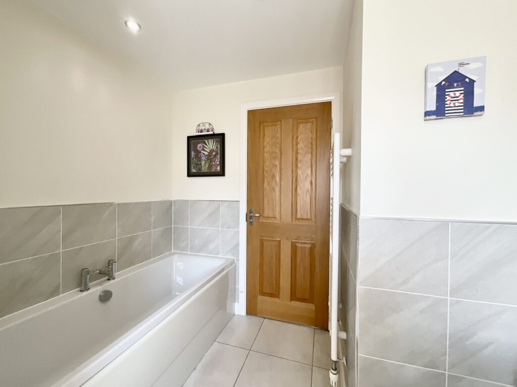 Aurora Gardens, Barlaston, ST12