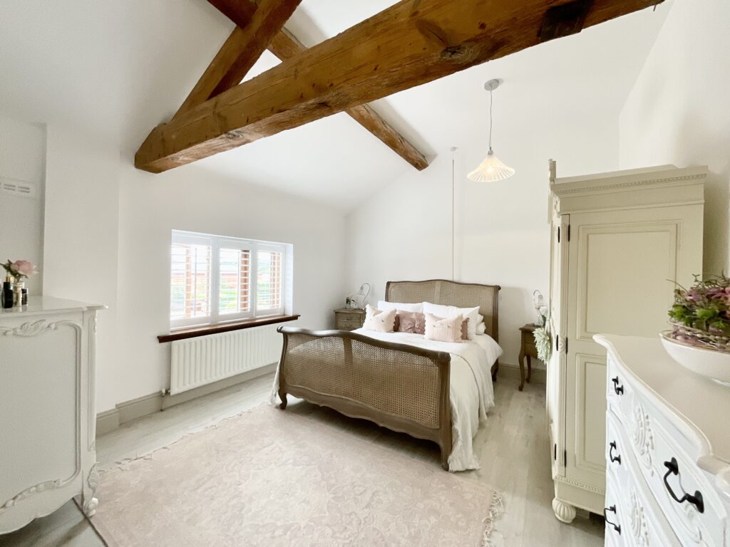 Tixall Court, Tixall, ST18