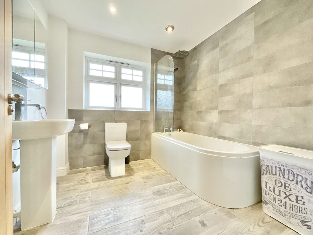 Stafford Road, Gnosall, ST20