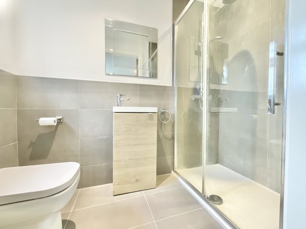Stafford Road, Gnosall, ST20