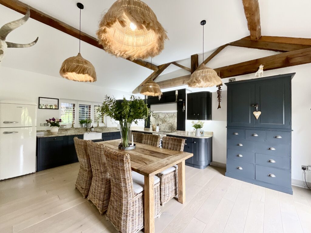 Tixall Court, Tixall, ST18