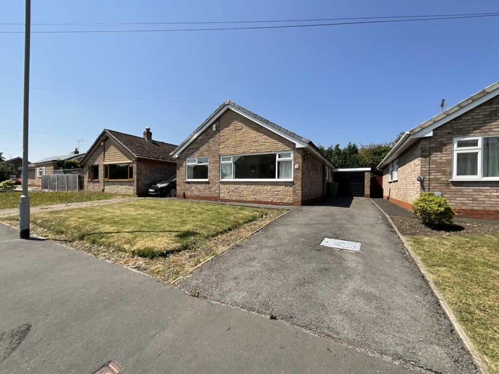 Friars Avenue, Stone, ST15