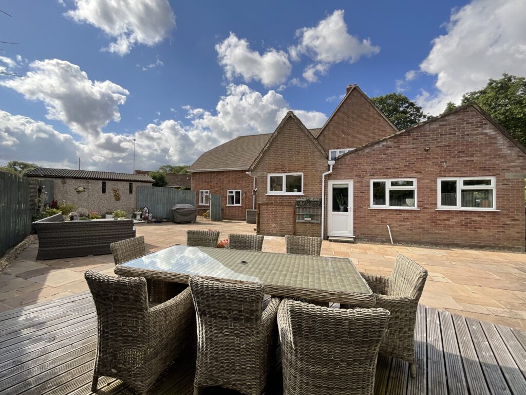 Main Road, Great Haywood, ST18