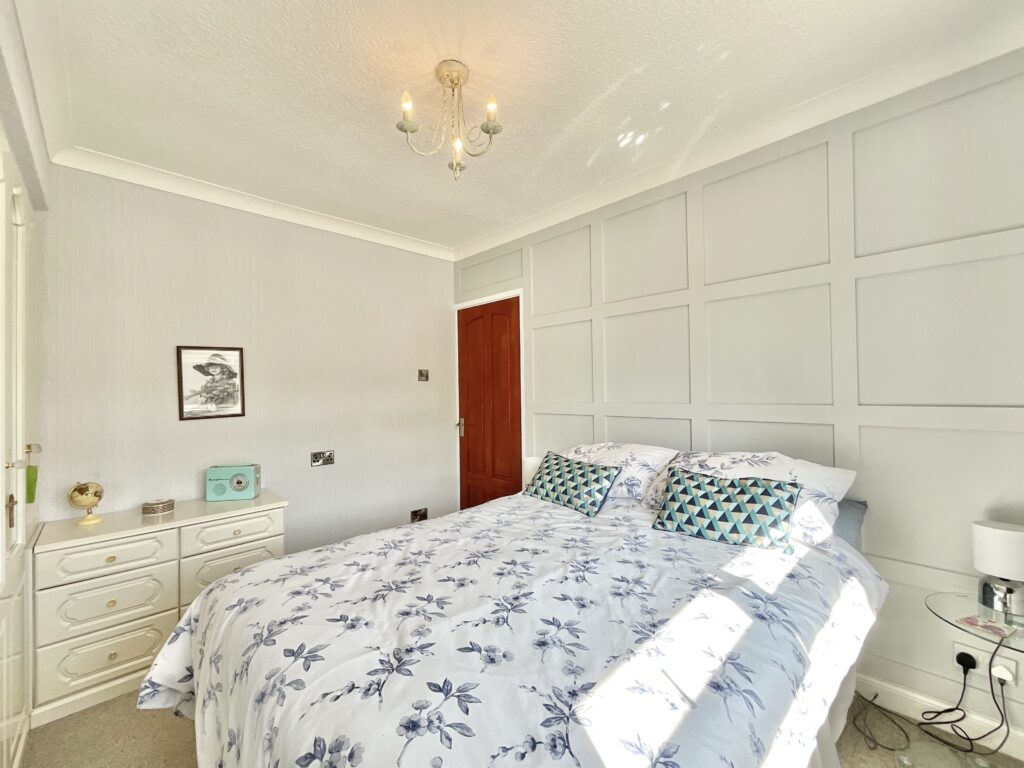 Meadow Way, Stone, ST15