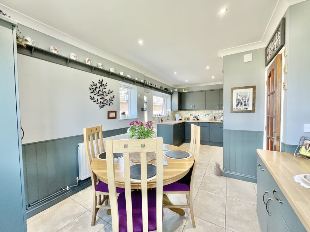 Meadow Way, Stone, ST15