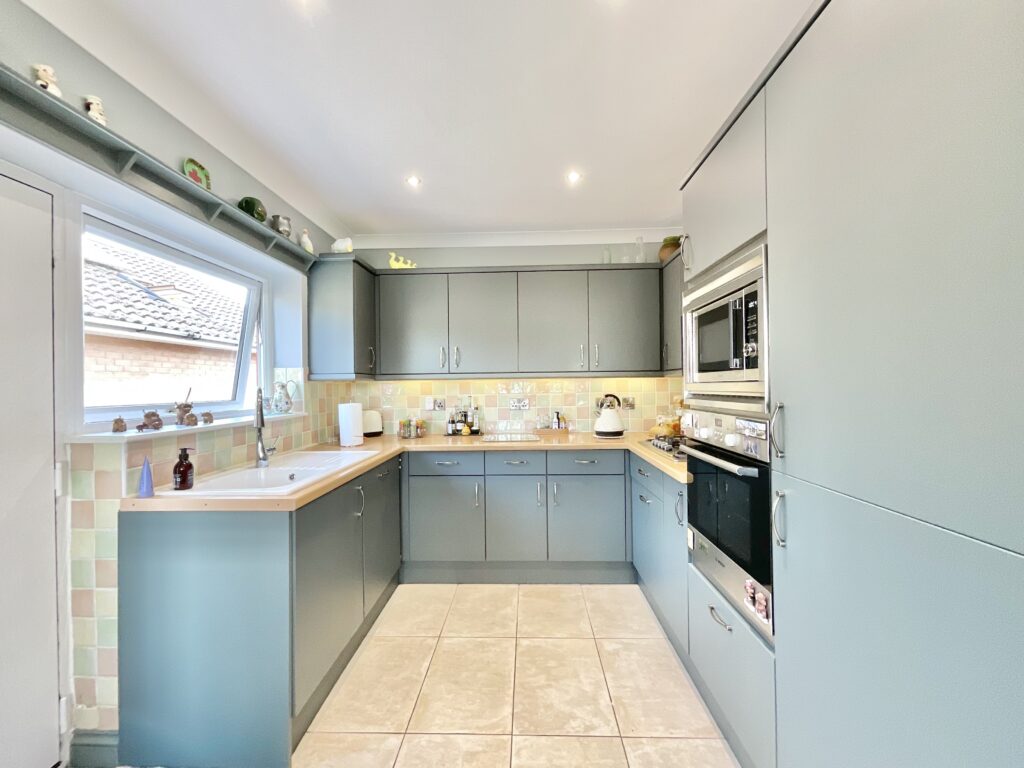 Meadow Way, Stone, ST15