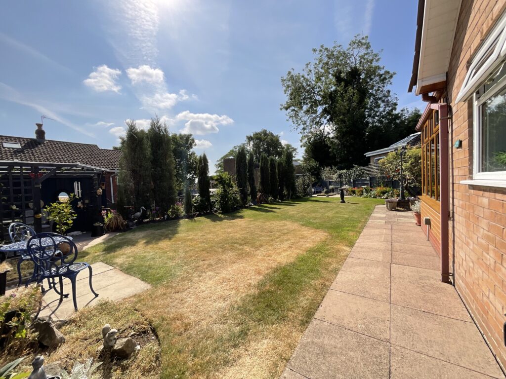 Meadow Way, Stone, ST15