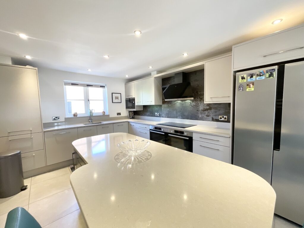 Tittensor Road, Tittensor, ST12
