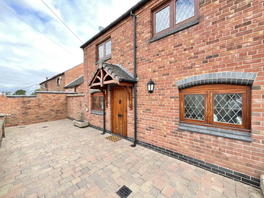 Warmingham Road, Crewe, CW1