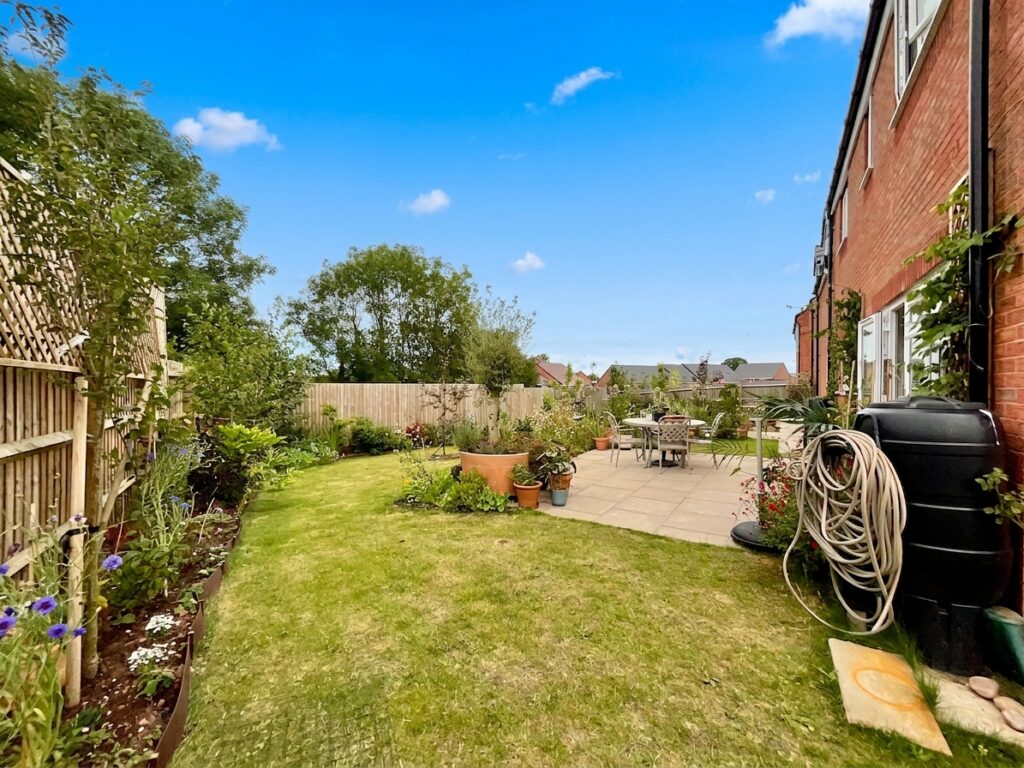 Clifford Place, Great Haywood, ST18