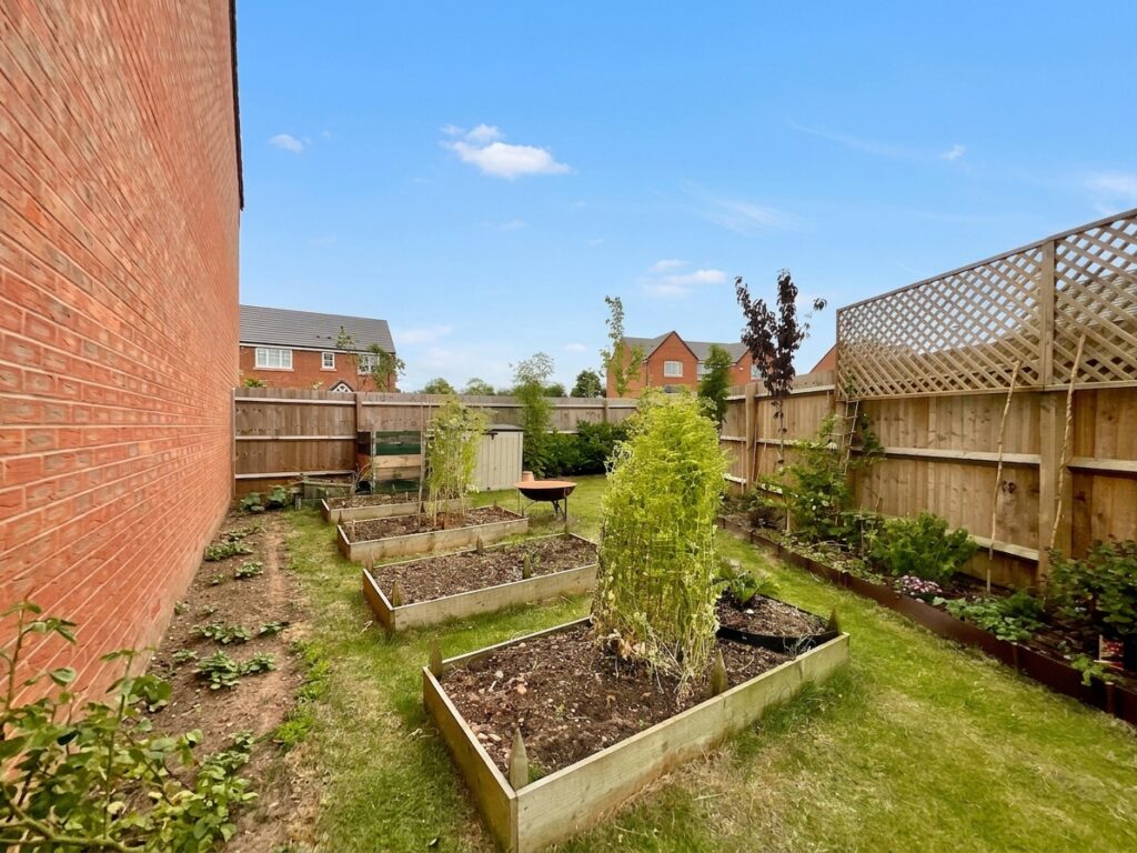 Clifford Place, Great Haywood, ST18