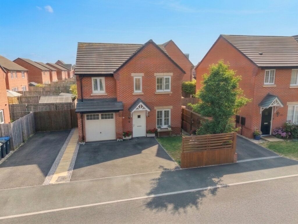 Farm Close, Shavington, CW2