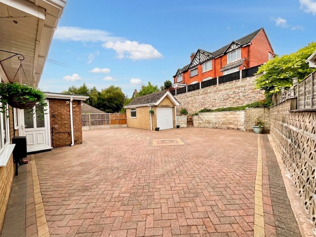 Lightwood Road, Stoke-On-Trent, ST3