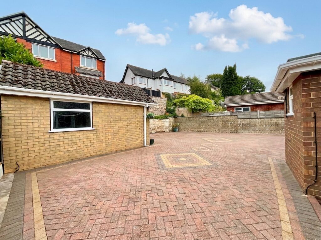Lightwood Road, Stoke-On-Trent, ST3