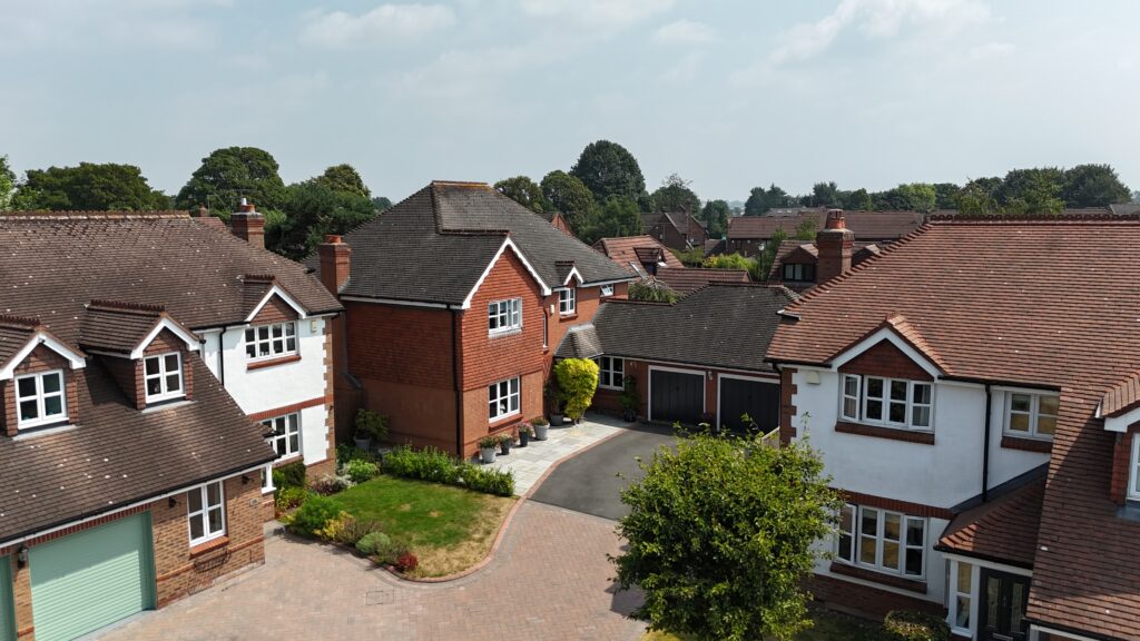 Meadowbank Avenue, Weston, ST18