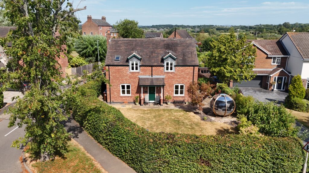 Tittensor Road, Tittensor, ST12