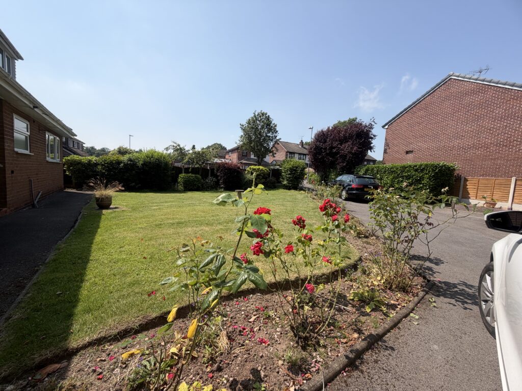 Wallfield Close, Tean, ST10