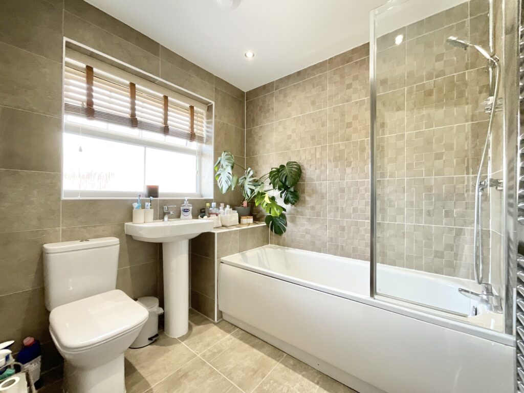 Thomas Palin Close, Shavington, CW2