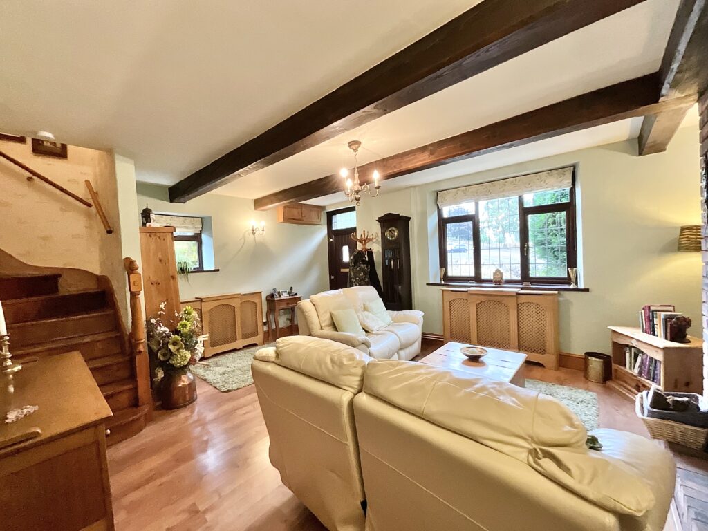 Whiston, Black Lane, ST10