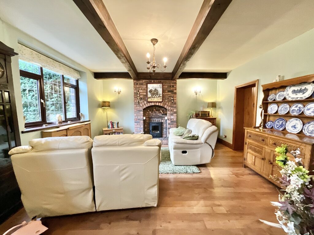 Whiston, Black Lane, ST10