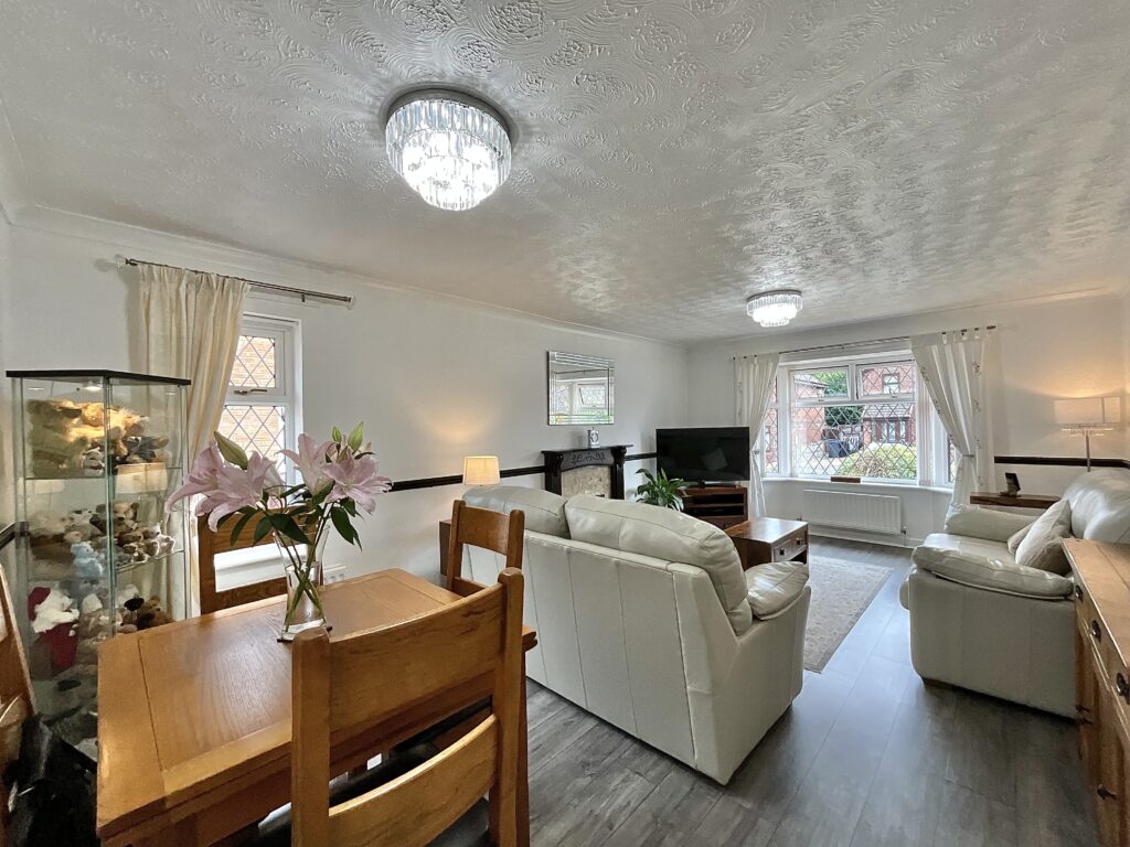 Newmarket Way, Cheadle, ST10