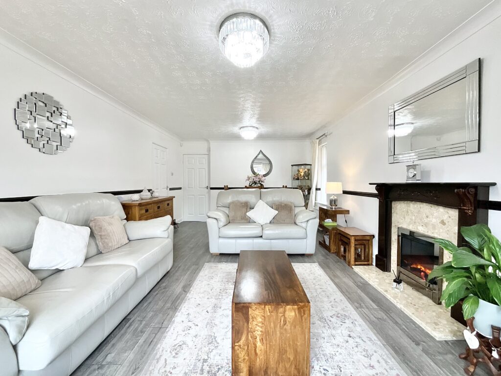 Newmarket Way, Cheadle, ST10