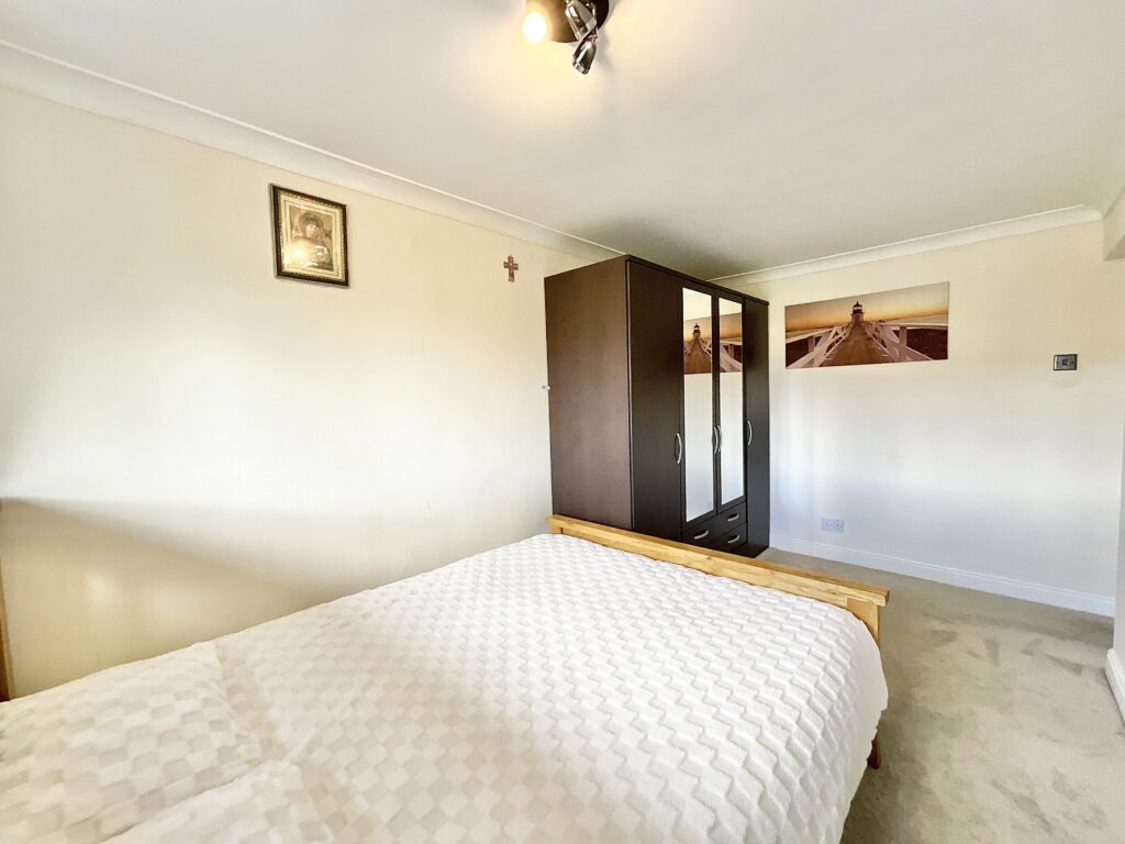 Kempton Grove, Cheadle, ST10
