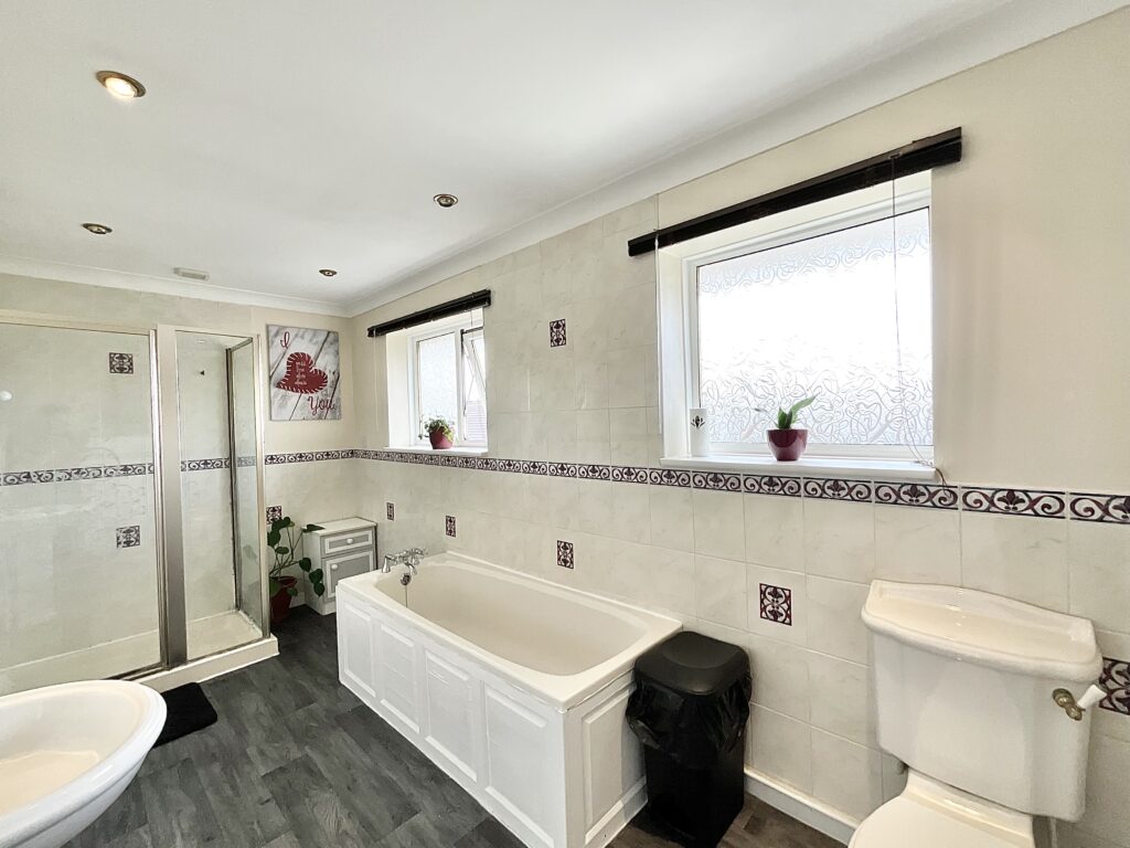 Kempton Grove, Cheadle, ST10