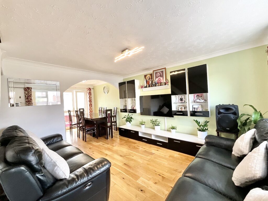 Kempton Grove, Cheadle, ST10