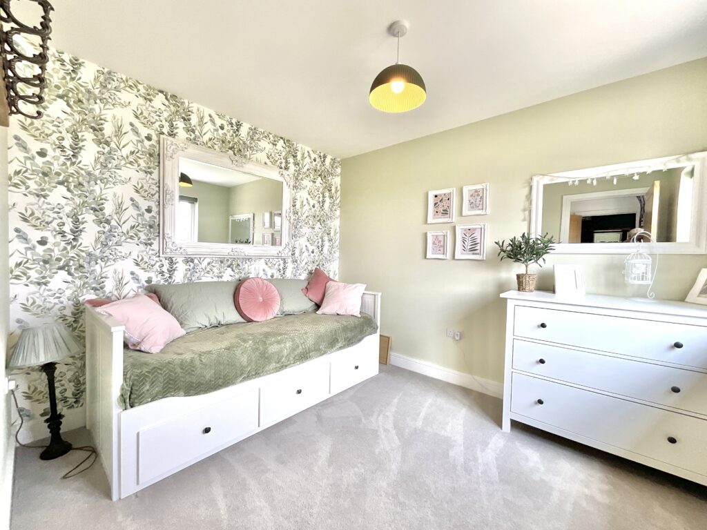 Trentham, Stoke-On-Trent, ST4