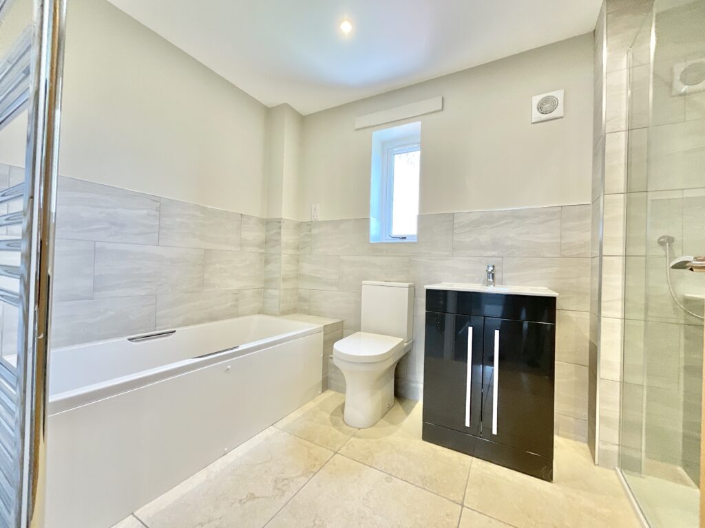 Stafford Road, Woodseaves, ST20