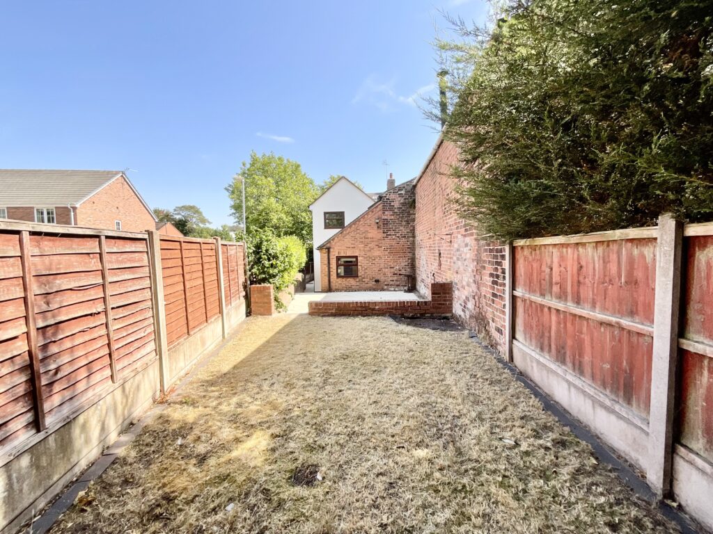 Oulton Road, Stone, ST15