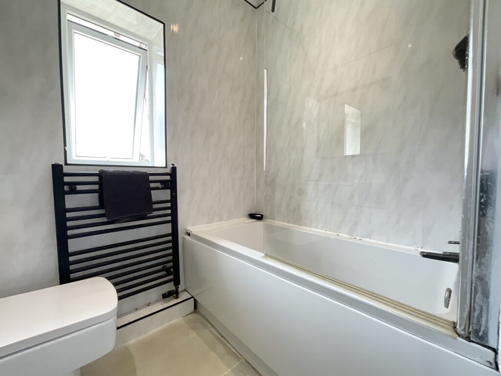 Brook Glen Road, Stafford, ST17