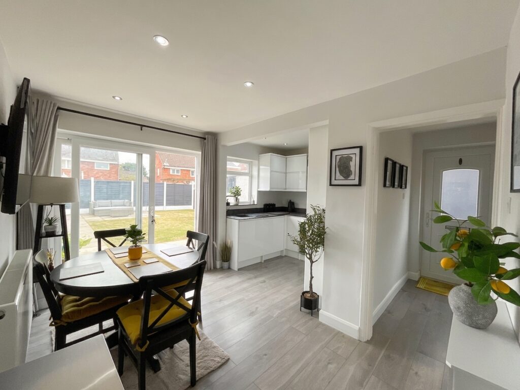 Newland Avenue, Stafford, ST16
